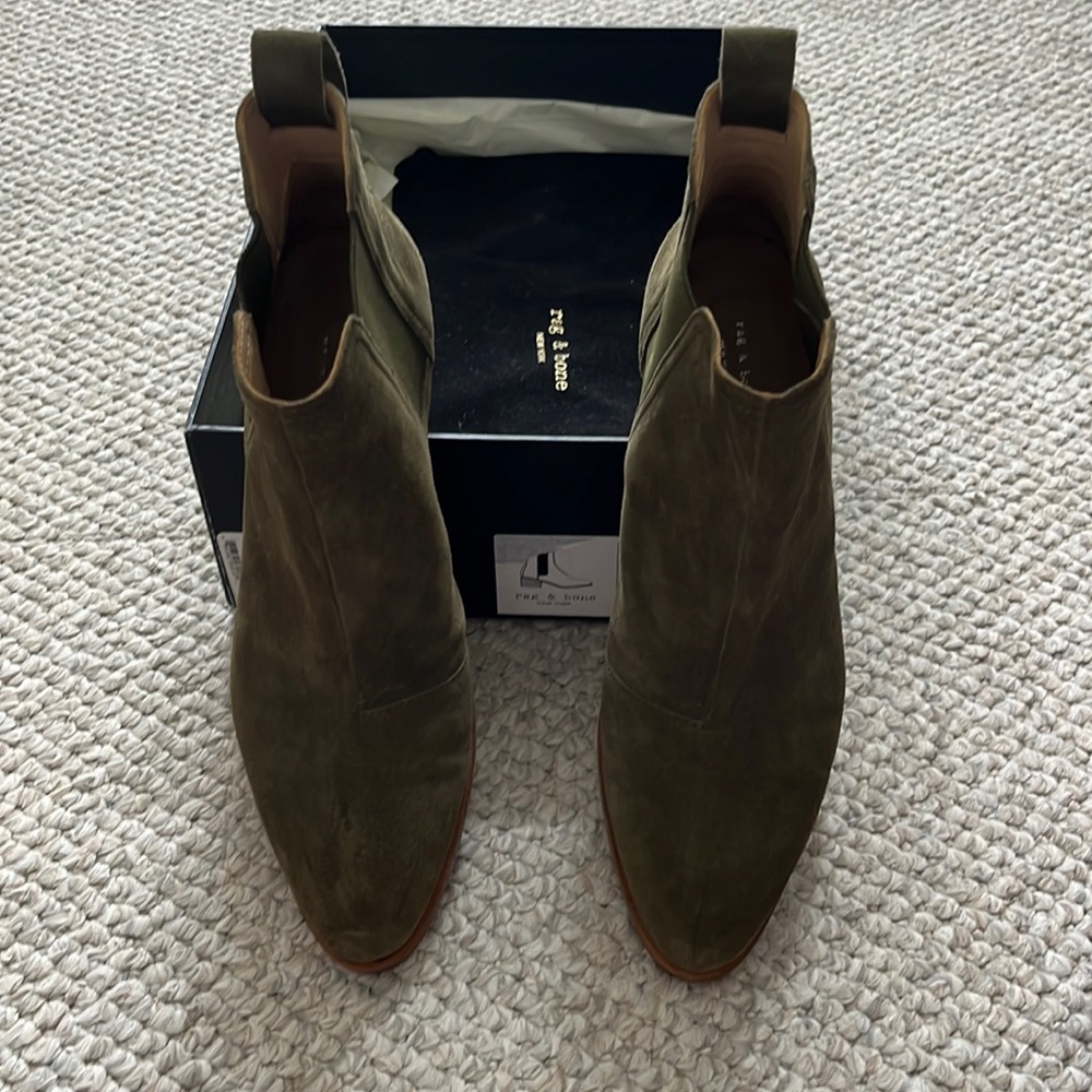 EUC RAG & BONE Walker boot olive suede size 39.5/9.5. WORN 1X!!!